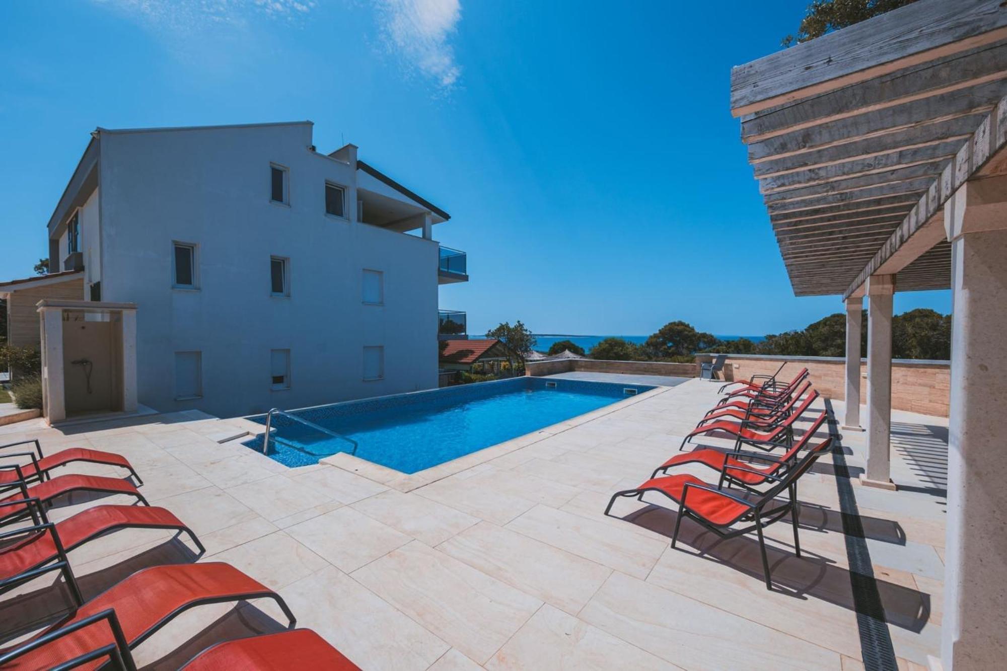 Penthouse Sky Deluxe Lägenhet Novalja Exteriör bild